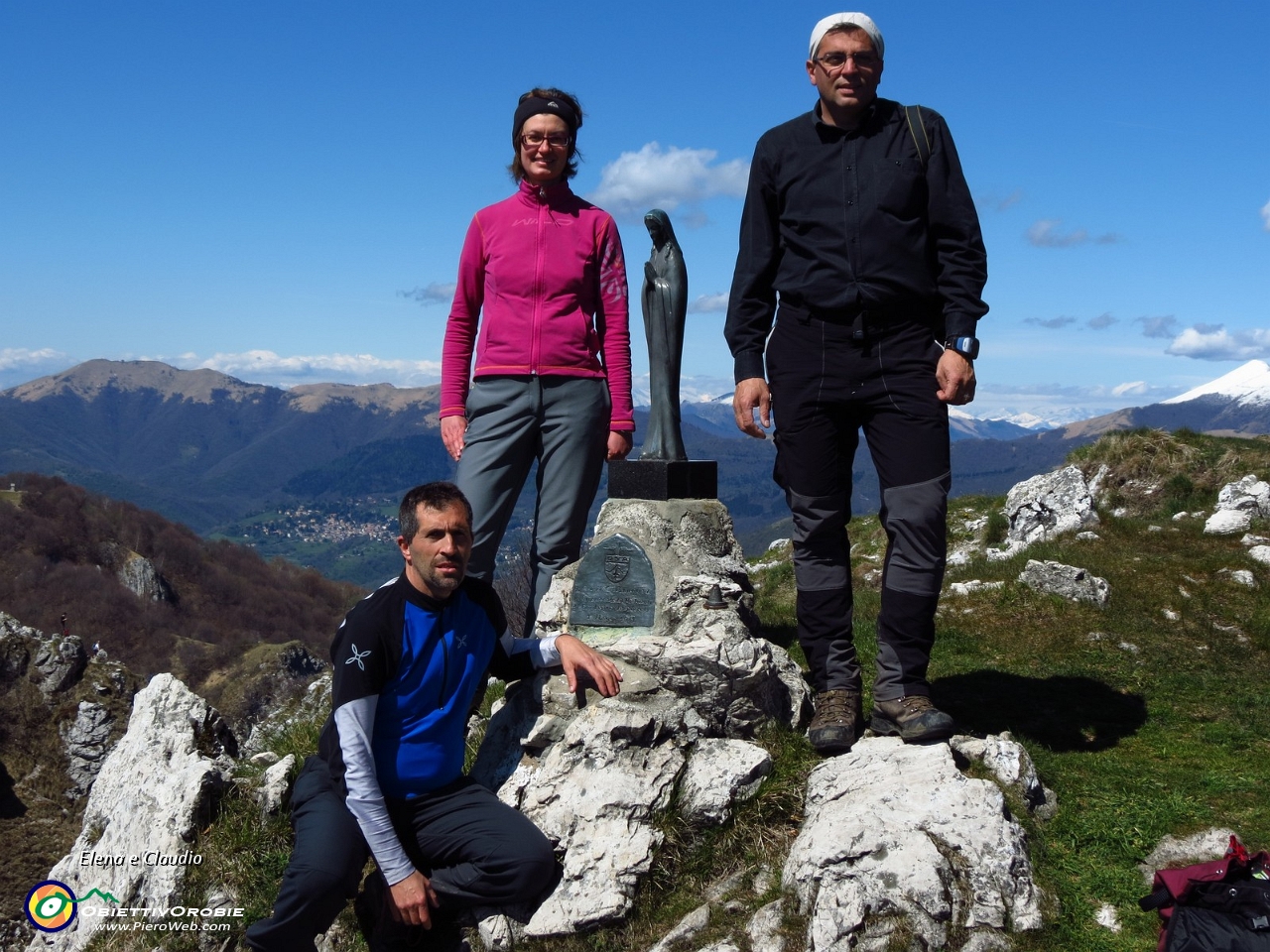26 E anche con la Madonnina.JPG